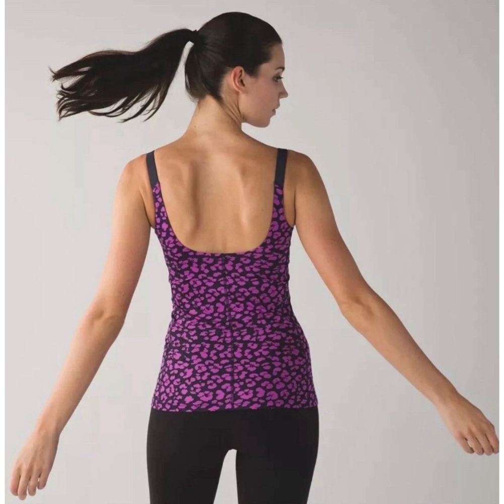 Lululemon Tank Top Built-In Bra Purple Animal Print Athletic Workout Size 6